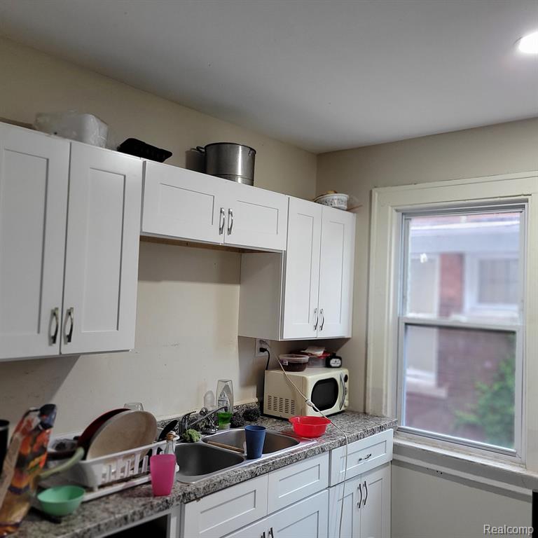 4240 WAVERLY Street, Detroit, MI 48238 — Photo 30
