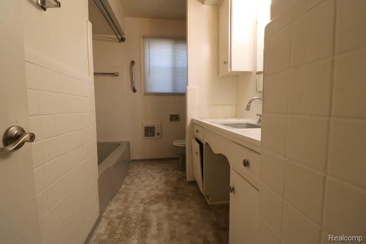 1404 S Graham Road, Flint, MI 48532 — Photo 12