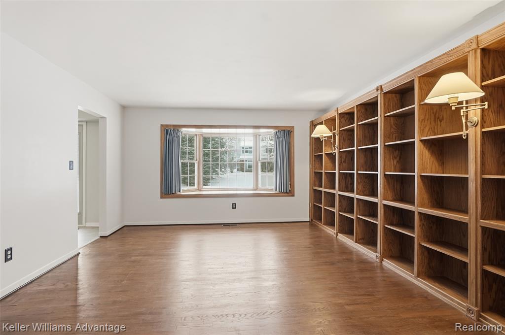 22846 Gilbar Street, Novi, MI — Photo 22