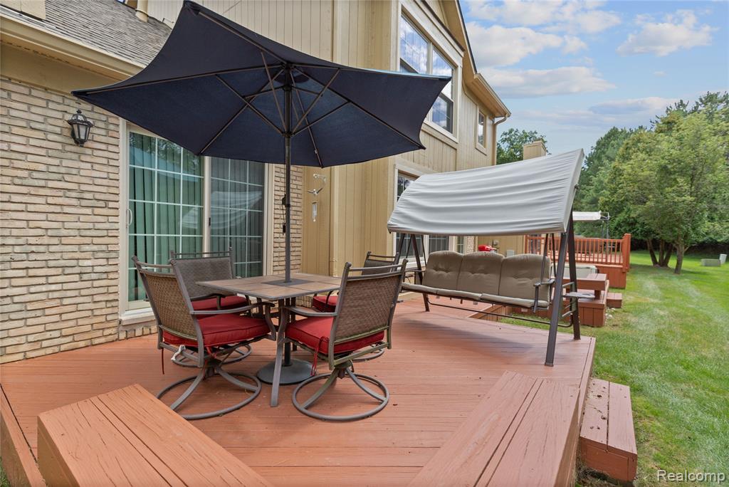 6579 Noble Road, West Bloomfield, MI — Photo 43
