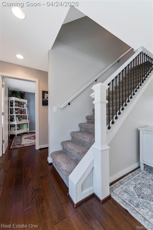 1963 Beverly Street, Sylvan Lake, MI 48320 — Photo 27