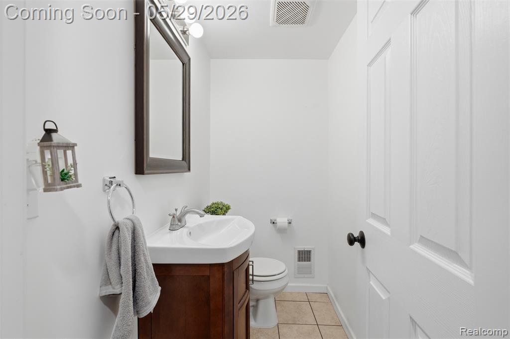 22349 Middlebelt Road, New Boston, MI 48164 — Photo 17