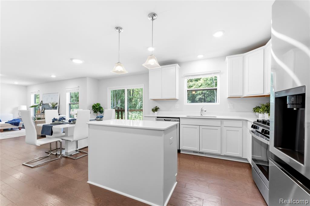 48430 Shagbark Lane, Belleville, MI 48111 — Photo 11