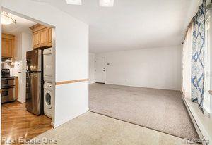 1814 COLONIAL VILLAGE Way, 2, Waterford, MI 48328 — Photo 5