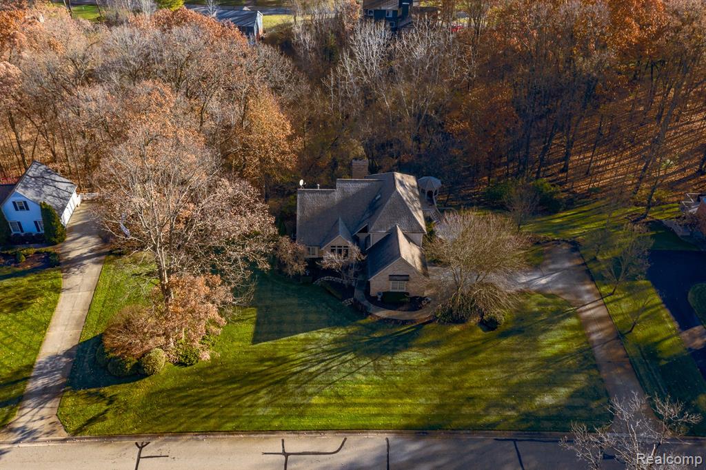 2321 Pine Hollow, Brighton, MI 48114 — Photo 47
