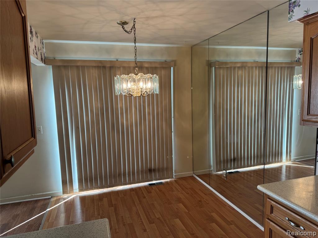 1597 Dover Hill S, Walled Lake, MI 48390 — Photo 9
