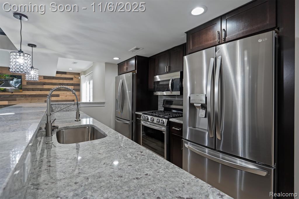 50623 Chesapeake Drive, Novi, MI — Photo 54