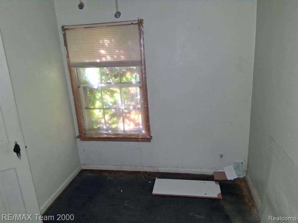 19211 Pierson Street, Detroit, MI 48219 — Photo 16
