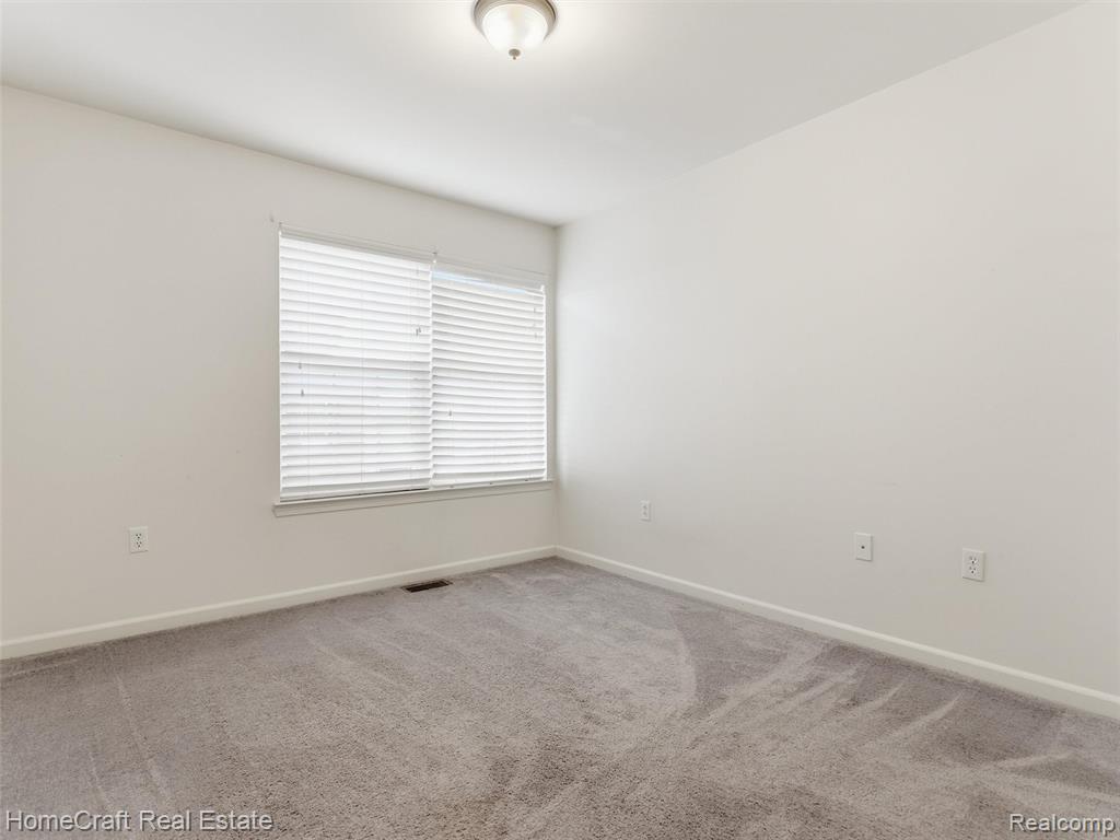 47551 PEMBROKE Drive, Canton, MI 48188 — Photo 18
