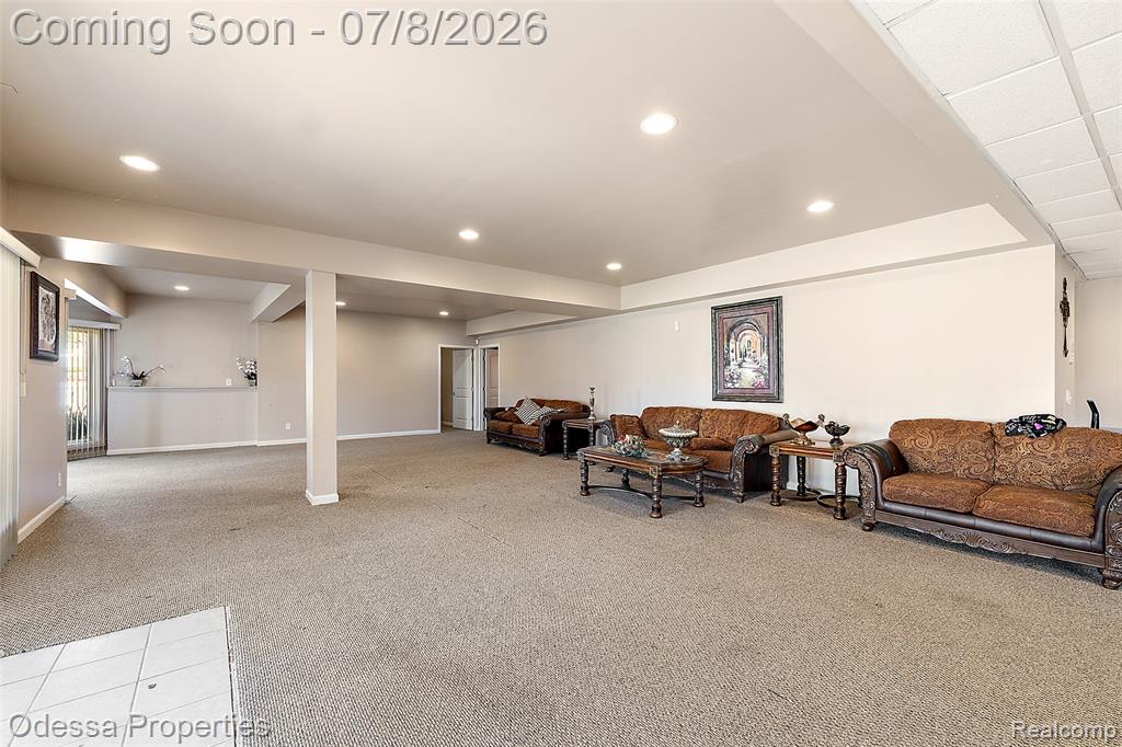 12984 Azure Drive, Utica, MI 48315 — Photo 58