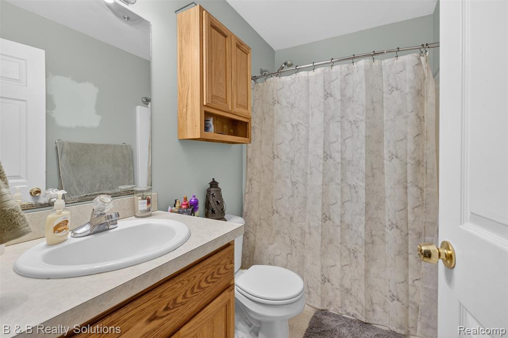 3919 Castle Road, North Branch, MI 48461 — Photo 21