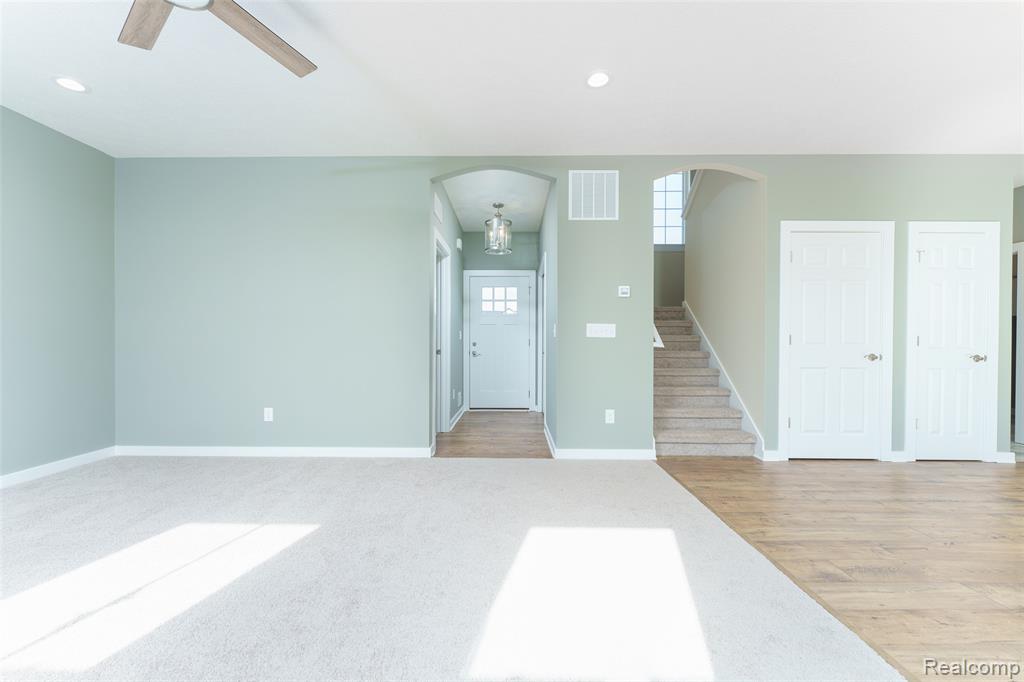 570 W Wildwood Drive, Owosso, MI 48867 — Photo 9