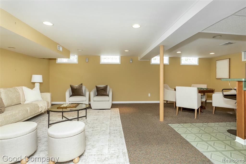 802 Orchard View Drive, Royal Oak, MI 48073 — Photo 31