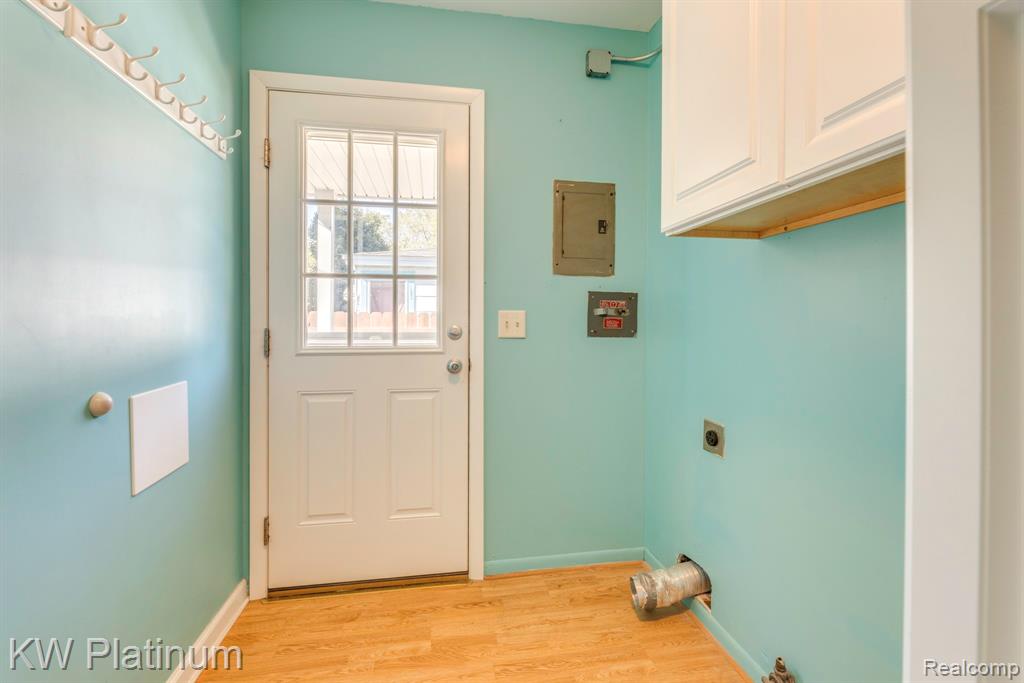 6481 Lakeshore Road, Burtchville, MI 48059 — Photo 19