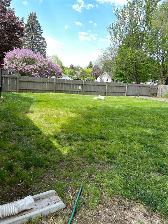 895 GLASPIE Road, Oxford, MI 48371 — Photo 42