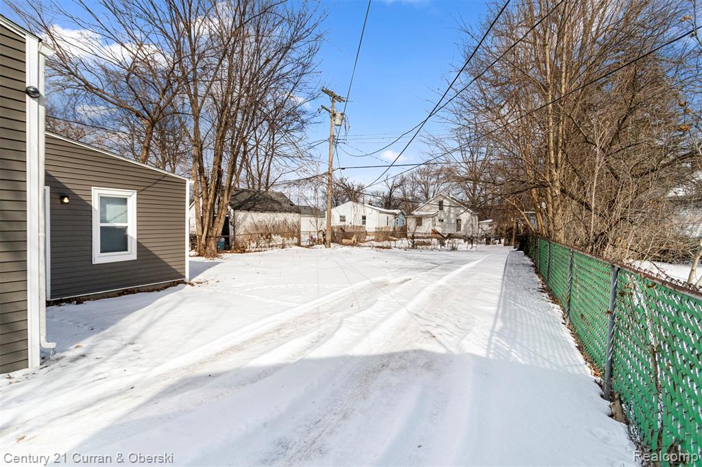 5514 Ashley Street, Detroit, MI 48236 — Photo 18