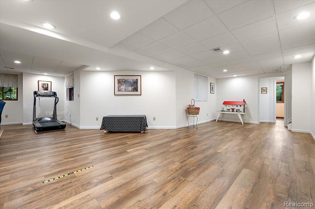 510 Hunters Crossing, Bloomfield Hills, MI 48304 — Photo 49