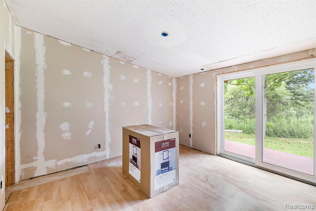 1015 Old Leake Court, Holly, MI 48442 — Photo 14