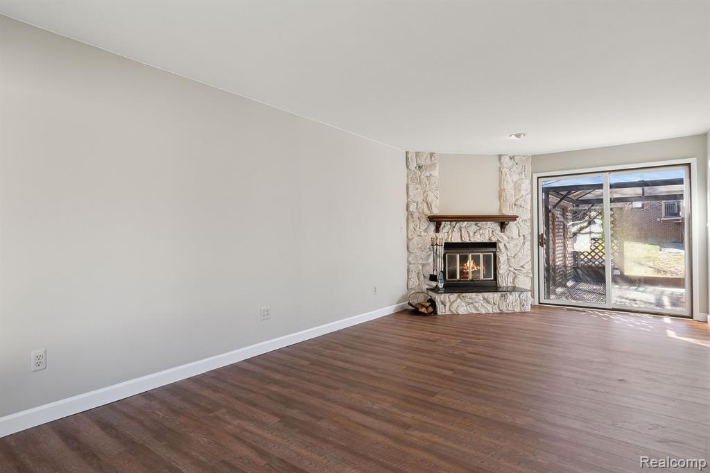 25567 BUCKMINSTER Drive, Novi, MI — Photo 17