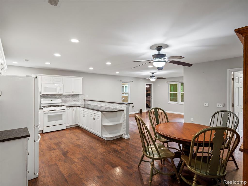 3365 Howland Road, Almont, MI 48003 — Photo 36