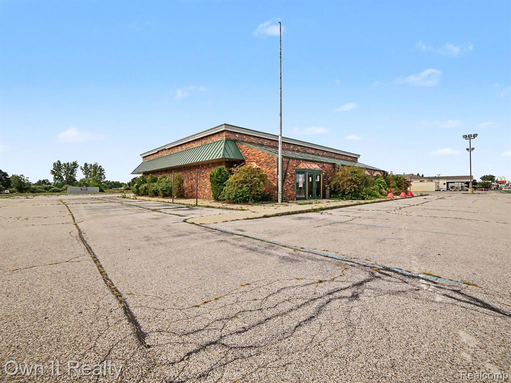 5275 W Us Highway 10 - Photo 4