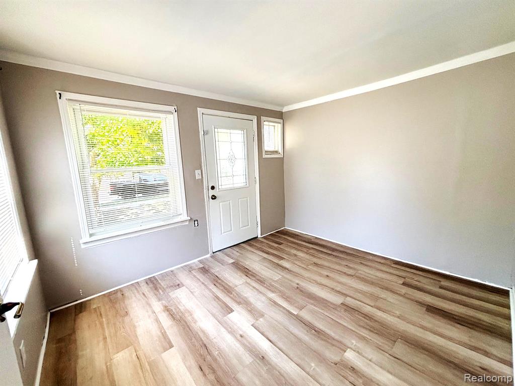 7006 Toepfer Road, Warren, MI 48091 — Photo 2