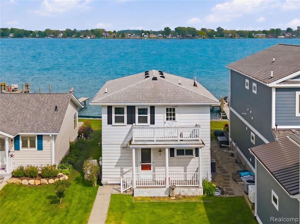 5557 Pointe Dr. Drive, East China, MI