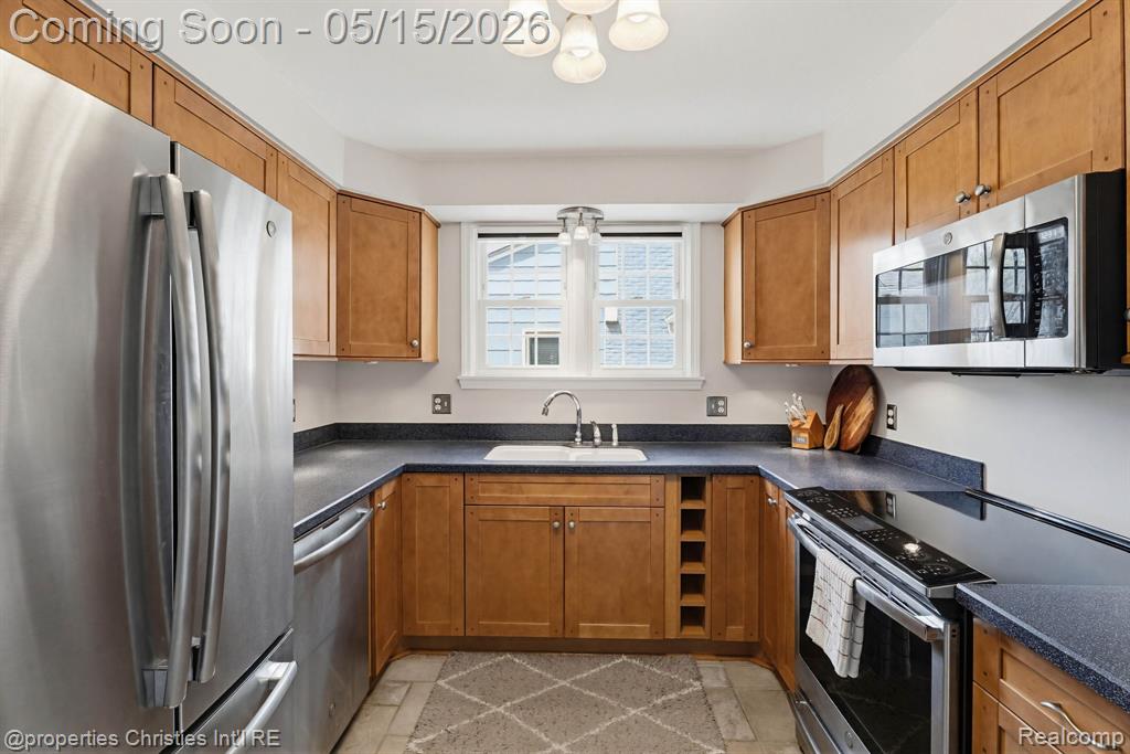 919 E Lincoln Avenue, Royal Oak, MI 48067 — Photo 13