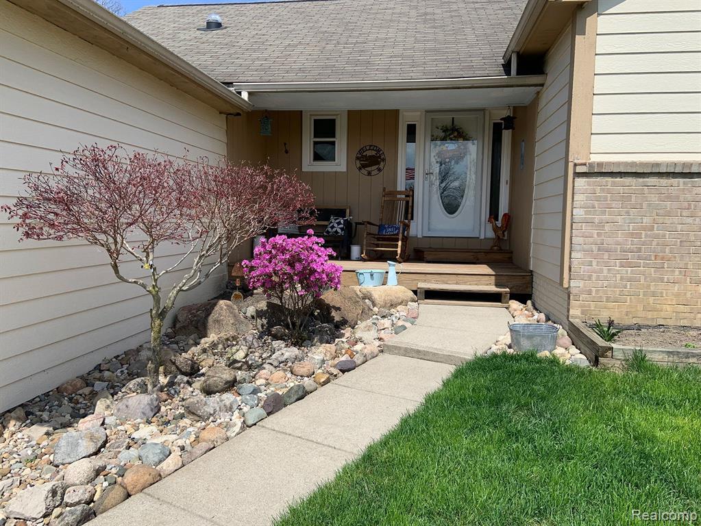 5100 GROVELAND Road, Ortonville, MI 48462 — Photo 3