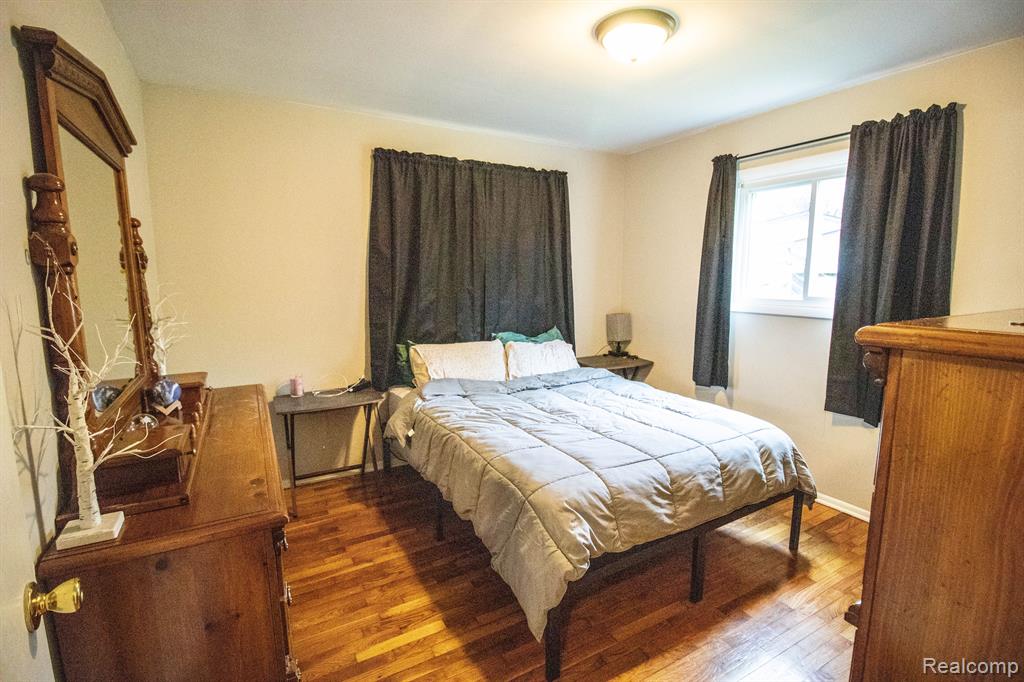 5369 Devon Court, Flint, MI 48532 — Photo 15