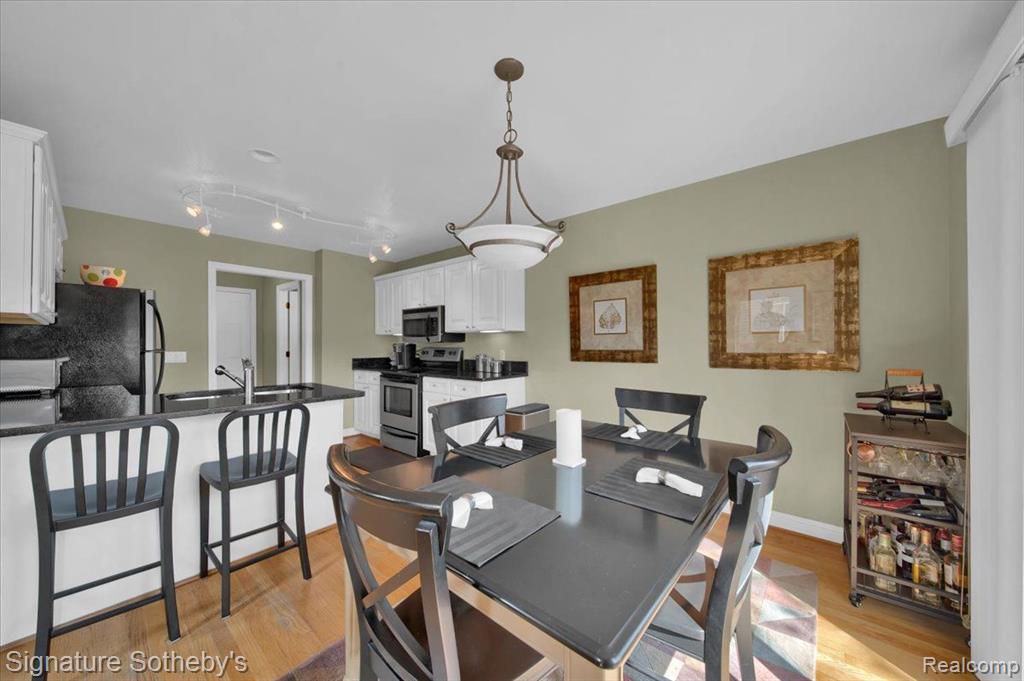 922 SYMES Avenue, Royal Oak, MI 48067 — Photo 13