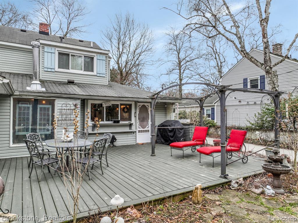 7146 ARROWOOD Drive, West Bloomfield, MI 48324 — Photo 35