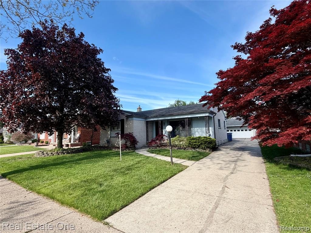 6251 N Charlesworth Street, Dearborn Heights, MI 48127 — Photo 3