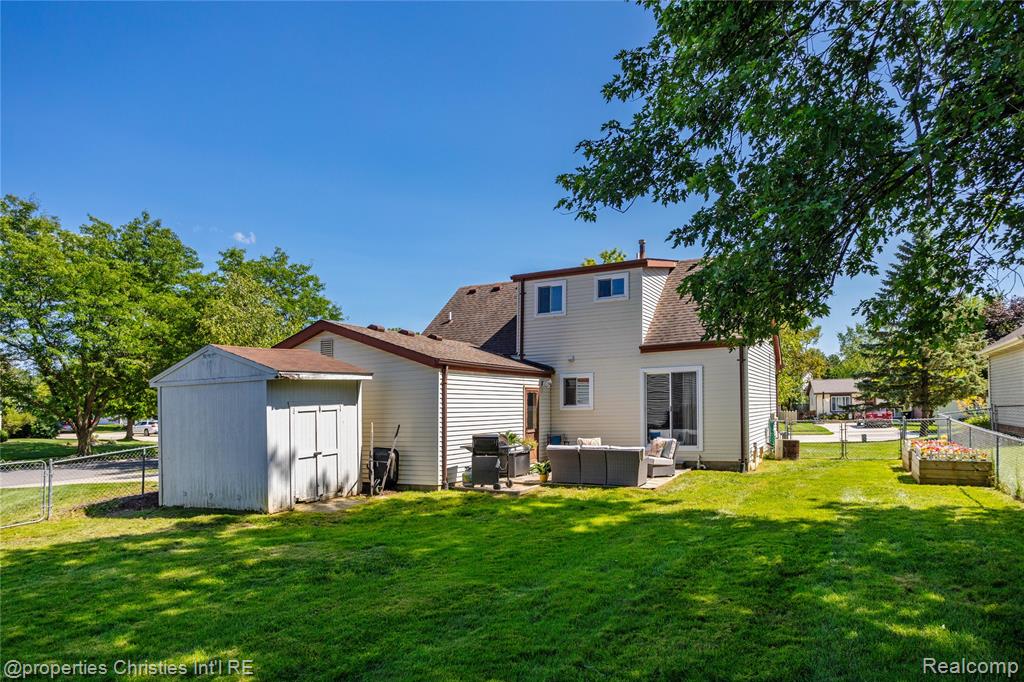 61374 Dean Drive, South Lyon, MI 48178 — Photo 40