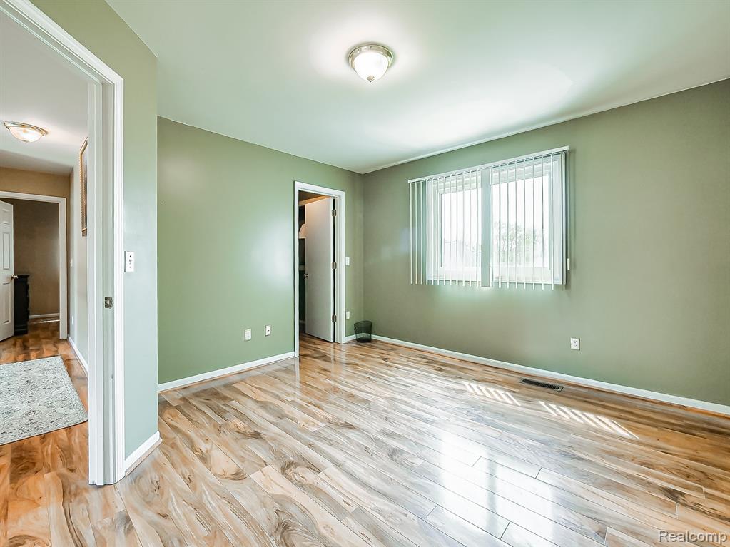 48199 Lafayette Drive, Macomb, MI 48044 — Photo 38