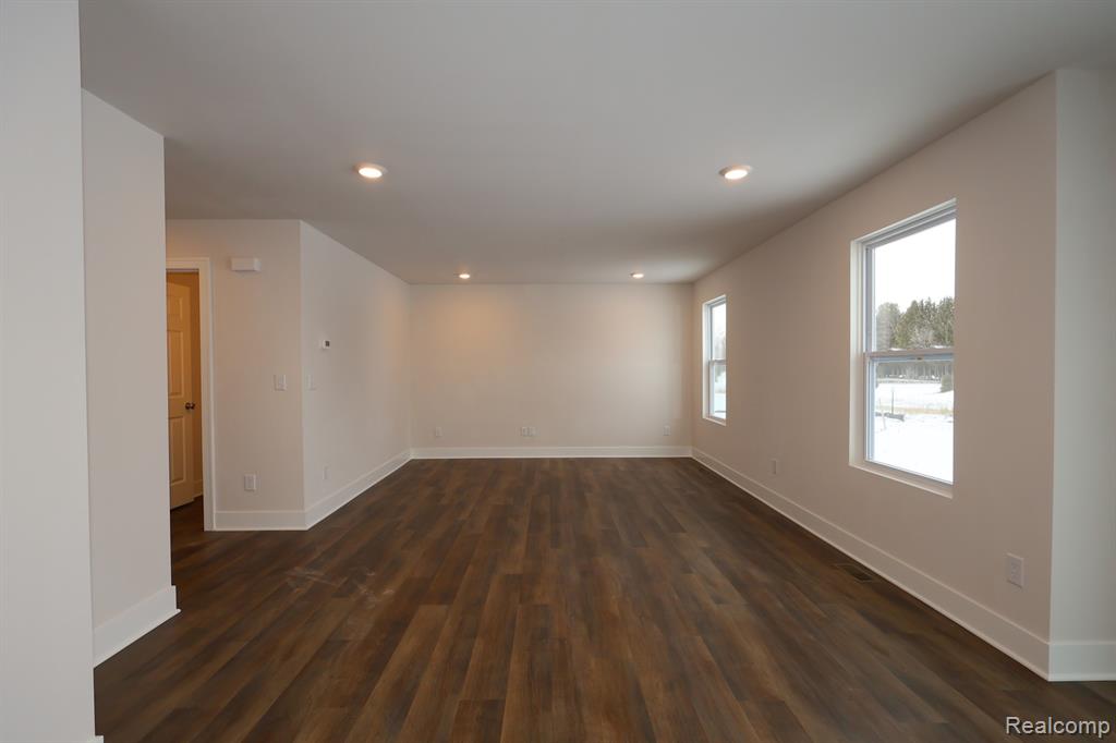 653 Swift Creek Drive, Chelsea, MI 48118 — Photo 9