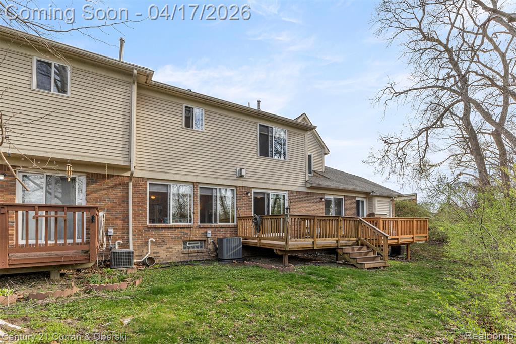 134 Legacy Park Circle, Dearborn Heights, MI 48127 — Photo 41