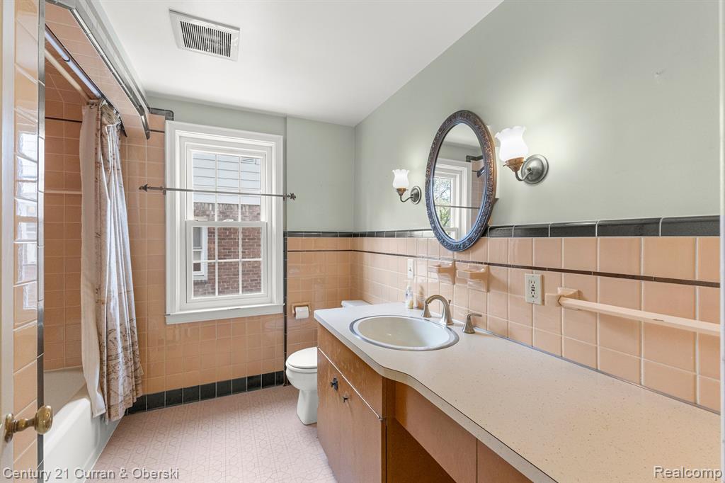 645 ELMWOOD Street, Dearborn, MI 48124 — Photo 25