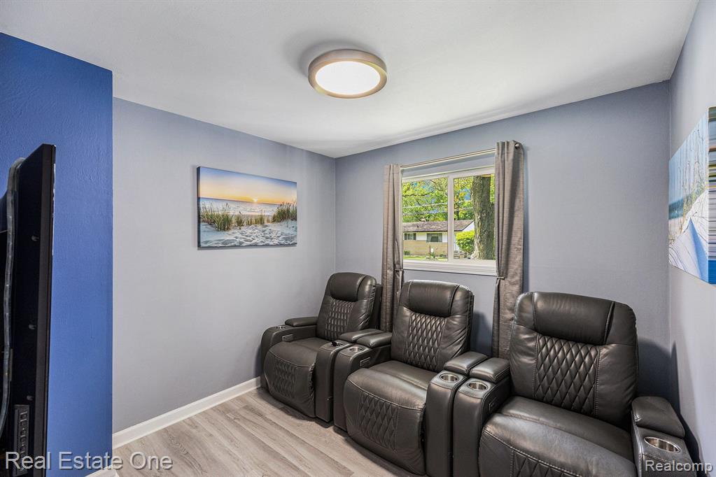 44080 DAVIS, Utica, MI 48317 — Photo 9