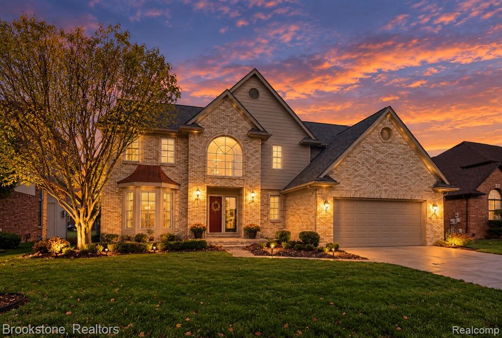45833 Winthrop Place, Macomb, MI 48044