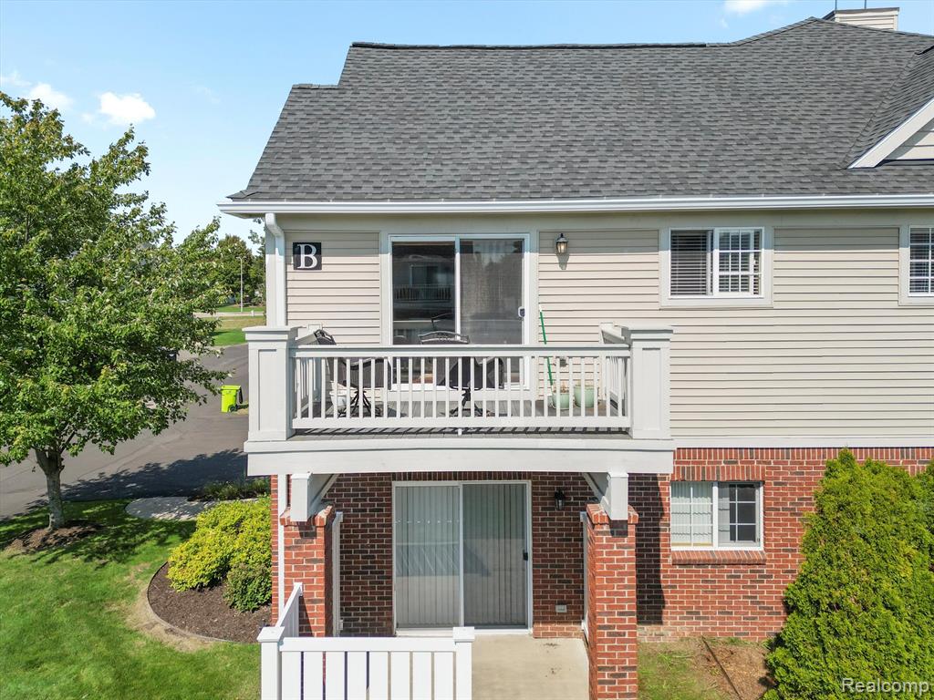 23050 FAIRLANE Boulevard, B 16, Woodhaven, MI 48183 — Photo 3