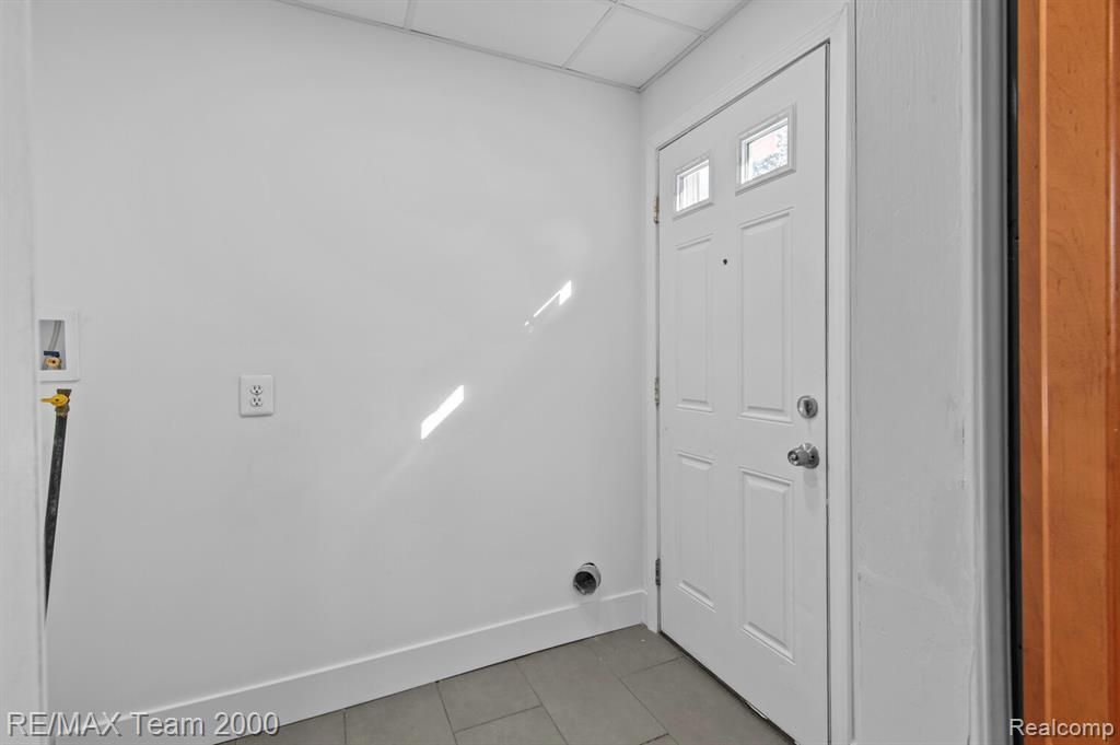 6363 McGuire Street, Taylor, MI 48180 — Photo 9