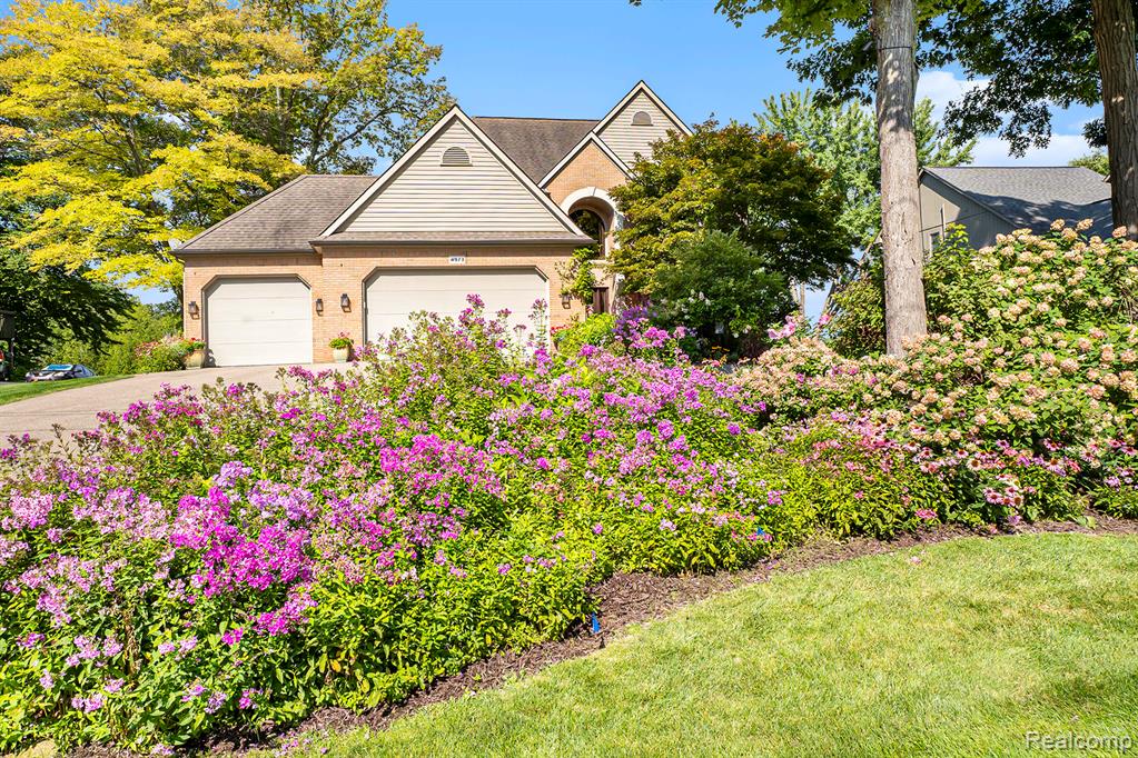 4973 Parview Drive, Clarkston, MI — Photo 3