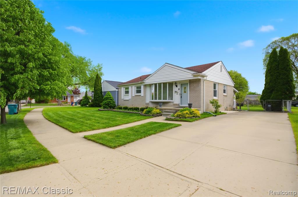 1829 Alard Avenue, Lincoln Park, MI 48146 — Photo 25