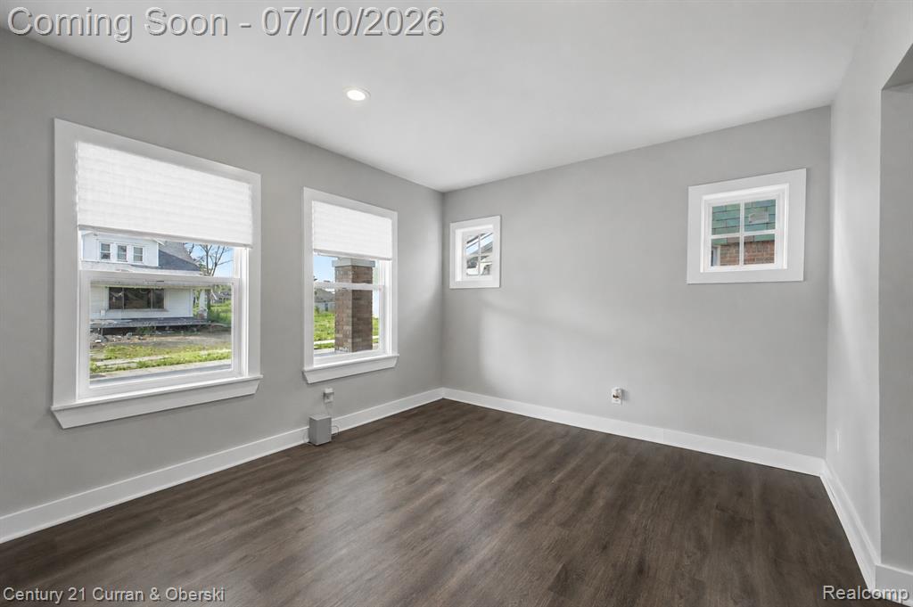 8111 E Hildale Street, Detroit, MI 48234 — Photo 6