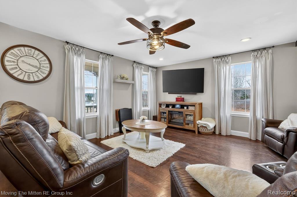 10129 Walnut Shores Drive, Fenton, MI 48430 — Photo 5