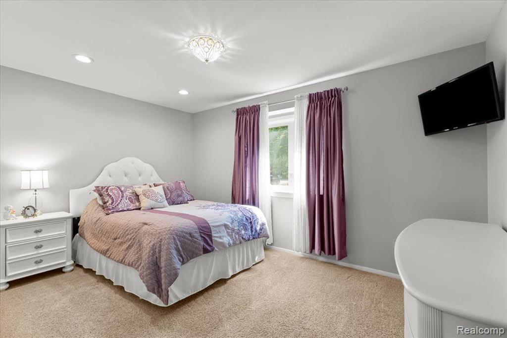 4280 ELIZABETH Lane, Walled Lake, MI 48390 — Photo 22