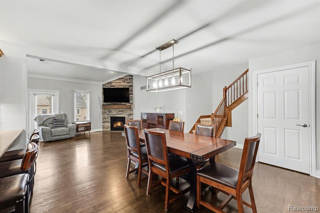 4337 Elaine Court, Utica, MI 48316 — Photo 4