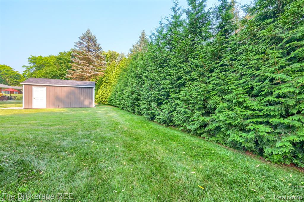 9404 E Lippincott Boulevard, Davison, MI 48423 — Photo 54