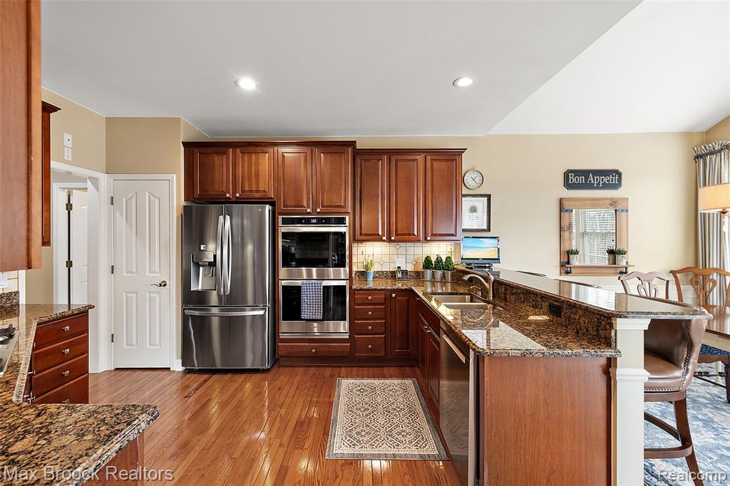 16956 Sycamore Court, Northville, MI 48168 — Photo 14